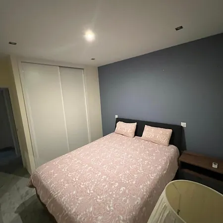 House At Hébergement de vacances *